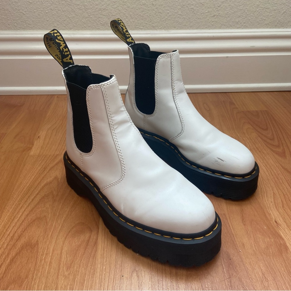 Dr. Martens Women’s White Platform Chelsea Boots Size 7M
